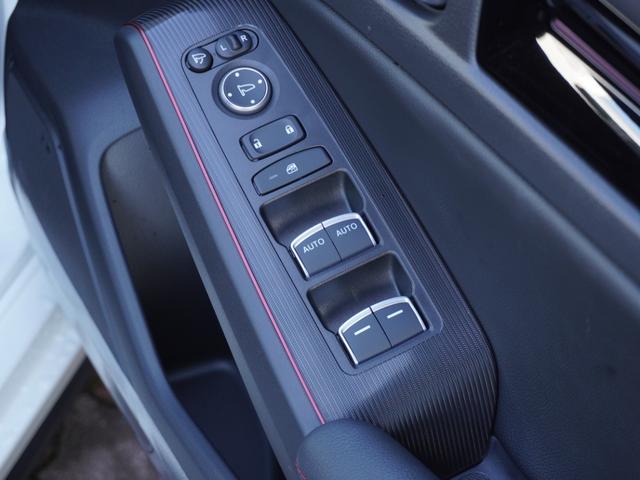 シビック RS Google搭載9インチHondaCONNECTディスプレー/6速MT/前後ドラレコ/ETC/バックカメラ/BOSEプレミアムサウンドシステム/レブマッチシステム/パワーシート/Bluetooth(32枚目)