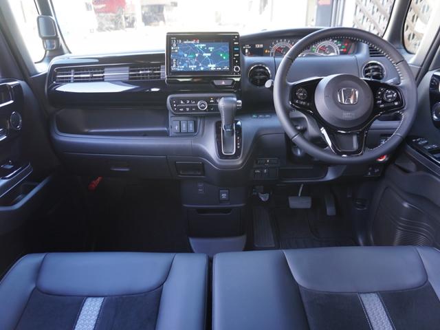 N-BOXカスタム Lターボ 8インチプレミアムインターナビ/前後ドラレコ/ETC/バックカメラ/両側電動スライドドア/アダプティブクルーズコントロール/Bluetooth/パーキングセンサーシステム/シートヒーター/パドルシフト(2枚目)