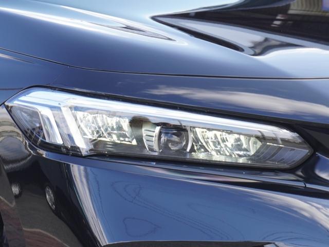 【ヘッドライト】省電力で長寿命の明るく運転しやすいＬＥＤヘッドランプです。明るく照らすので暗い夜道からお客様を守ってくれます。