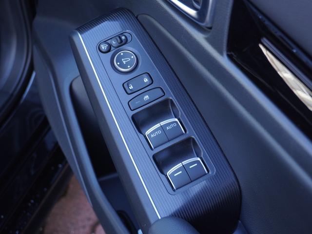 【パワーウィンドウ】あると便利なパワーウインドウ。ボタンを押すだけで窓の自動開閉が可能です。