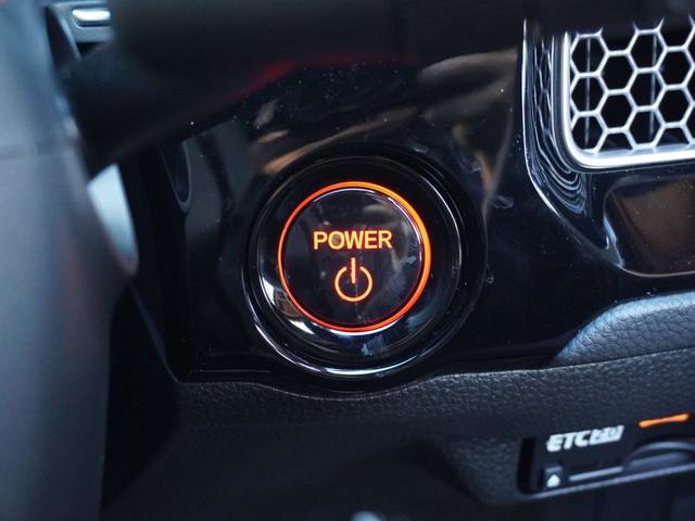 【プッシュスタート】専用のリモコンキーを携帯していればエンジンの始動がワンプッシュで行えます。