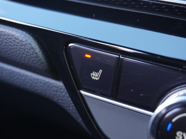 【シートヒーター】エアコンより早く温まってくれるので寒がりの人も快適です。エアコンの温風は乾燥するから苦手、という方にもをおすすめです。