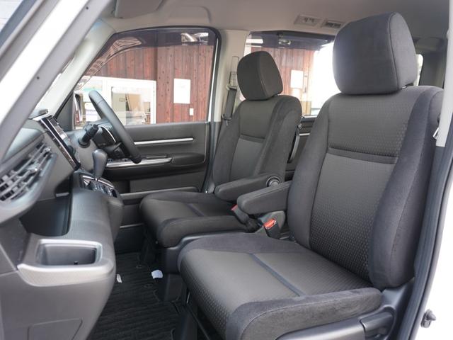 ステップワゴンスパーダ スパーダホンダセンシング　９インチプレミアムインターナビ／前後ドラレコ／ＥＴＣ／バックカメラ／両側電動スライドドア／アダプティブクルーズコントロール／Ｂｌｕｅｔｏｏｔｈ／パドルシフト／ロールサンシェード／後席用テーブル／ＴＶ（26枚目）