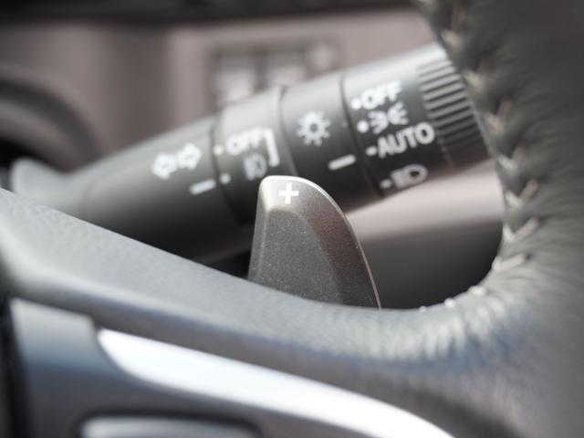 ステップワゴンスパーダ スパーダホンダセンシング　９インチプレミアムインターナビ／前後ドラレコ／ＥＴＣ／バックカメラ／両側電動スライドドア／アダプティブクルーズコントロール／Ｂｌｕｅｔｏｏｔｈ／パドルシフト／ロールサンシェード／後席用テーブル／ＴＶ（48枚目）