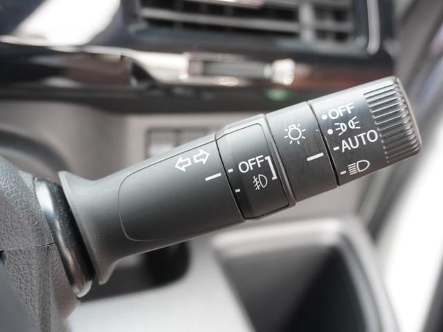 ステップワゴンスパーダ スパーダホンダセンシング　９インチプレミアムインターナビ／前後ドラレコ／ＥＴＣ／バックカメラ／両側電動スライドドア／アダプティブクルーズコントロール／Ｂｌｕｅｔｏｏｔｈ／パドルシフト／ロールサンシェード／後席用テーブル／ＴＶ（50枚目）