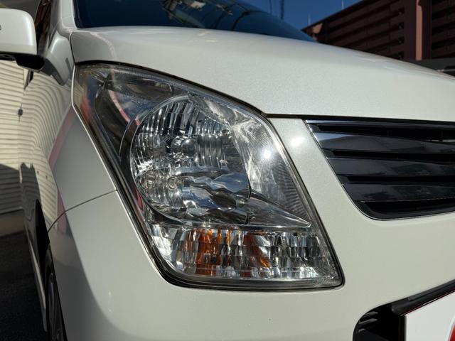 ワゴンＲ リミテッド　カーナビ（地デジＴＶ）・ＨＩＤヘッドランプ（オートライト）・キーレス・プッシュスタート・オートエアコン・ＡＢＳ・エアバック（14枚目）