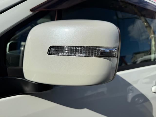 ワゴンＲ リミテッド　カーナビ（地デジＴＶ）・ＨＩＤヘッドランプ（オートライト）・キーレス・プッシュスタート・オートエアコン・ＡＢＳ・エアバック（16枚目）