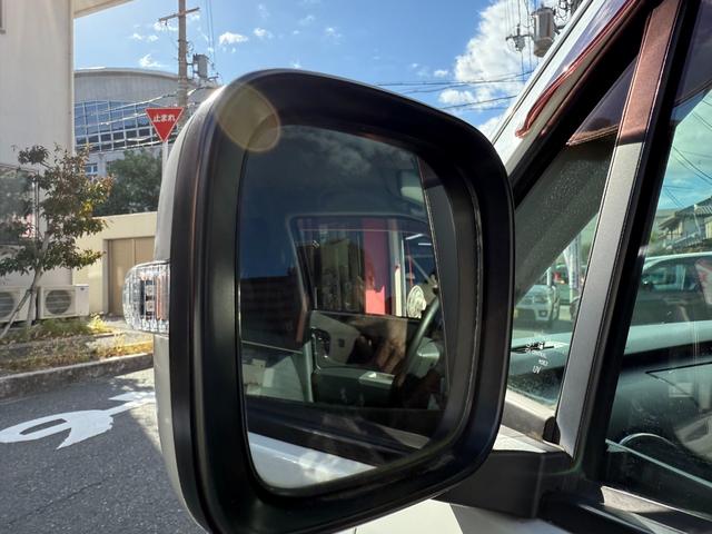 ワゴンＲ リミテッド　カーナビ（地デジＴＶ）・ＨＩＤヘッドランプ（オートライト）・キーレス・プッシュスタート・オートエアコン・ＡＢＳ・エアバック（17枚目）