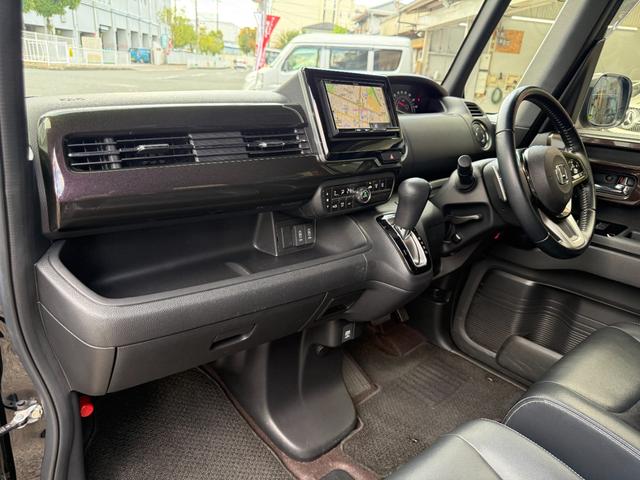 Ｎ－ＢＯＸカスタム Ｇ・ＥＸターボホンダセンシング　２ＷＤ（７ＣＶＴ）・安全運転支援・カーナビ（フルセグ地デジＴＶ・ＣＤ／ＤＶＤ・Ｂｌｕｅｔｏｏｔｈ）・両側パワースライドドア・ＬＥＤヘッドライト・アームレスト付リアシート（65枚目）