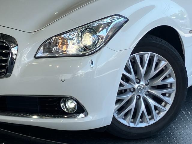 シーマ ハイブリッド　ＶＩＰ　Ｇ　ＢＯＳＥサウンド・純正ナビ・Ｂｌｕｅｔｏｏｔｈオーディオ・フルセグ・アラウンドビューモニター・サンルーフ・本革シート・エアーシート・シートヒーター・リアモニター・リアサンシェード・コーナーセンサー・（4枚目）