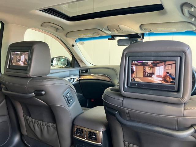 シーマ ハイブリッド　ＶＩＰ　Ｇ　ＢＯＳＥサウンド・純正ナビ・Ｂｌｕｅｔｏｏｔｈオーディオ・フルセグ・アラウンドビューモニター・サンルーフ・本革シート・エアーシート・シートヒーター・リアモニター・リアサンシェード・コーナーセンサー・（10枚目）