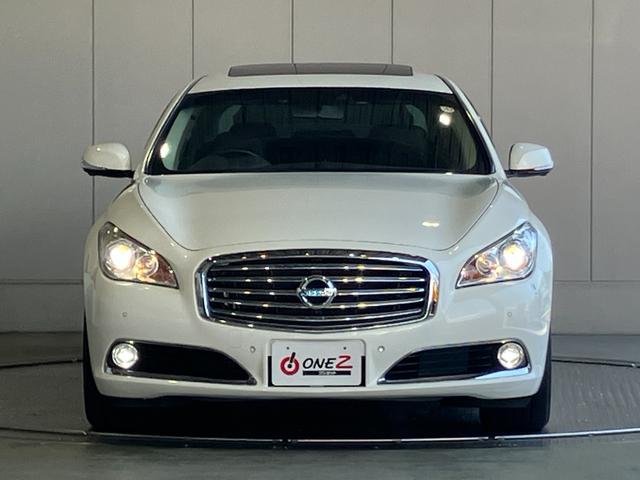 シーマ ハイブリッド　ＶＩＰ　Ｇ　ＢＯＳＥサウンド・純正ナビ・Ｂｌｕｅｔｏｏｔｈオーディオ・フルセグ・アラウンドビューモニター・サンルーフ・本革シート・エアーシート・シートヒーター・リアモニター・リアサンシェード・コーナーセンサー・（28枚目）