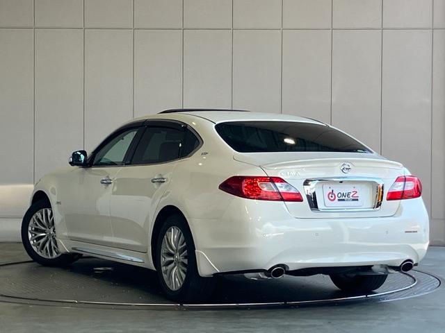 シーマ ハイブリッド　ＶＩＰ　Ｇ　ＢＯＳＥサウンド・純正ナビ・Ｂｌｕｅｔｏｏｔｈオーディオ・フルセグ・アラウンドビューモニター・サンルーフ・本革シート・エアーシート・シートヒーター・リアモニター・リアサンシェード・コーナーセンサー・（32枚目）