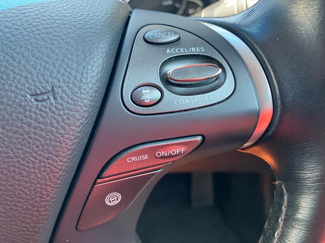 シーマ ハイブリッド　ＶＩＰ　Ｇ　ＢＯＳＥサウンド・純正ナビ・Ｂｌｕｅｔｏｏｔｈオーディオ・フルセグ・アラウンドビューモニター・サンルーフ・本革シート・エアーシート・シートヒーター・リアモニター・リアサンシェード・コーナーセンサー・（66枚目）