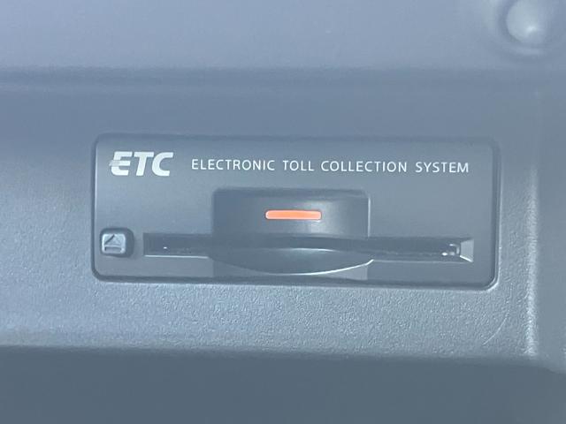 シーマ ハイブリッド　ＶＩＰ　Ｇ　ＢＯＳＥサウンド・純正ナビ・Ｂｌｕｅｔｏｏｔｈオーディオ・フルセグ・アラウンドビューモニター・サンルーフ・本革シート・エアーシート・シートヒーター・リアモニター・リアサンシェード・コーナーセンサー・（69枚目）