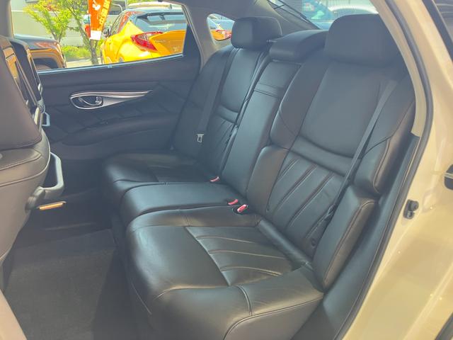 シーマ ハイブリッド　ＶＩＰ　Ｇ　ＢＯＳＥサウンド・純正ナビ・Ｂｌｕｅｔｏｏｔｈオーディオ・フルセグ・アラウンドビューモニター・サンルーフ・本革シート・エアーシート・シートヒーター・リアモニター・リアサンシェード・コーナーセンサー・（78枚目）