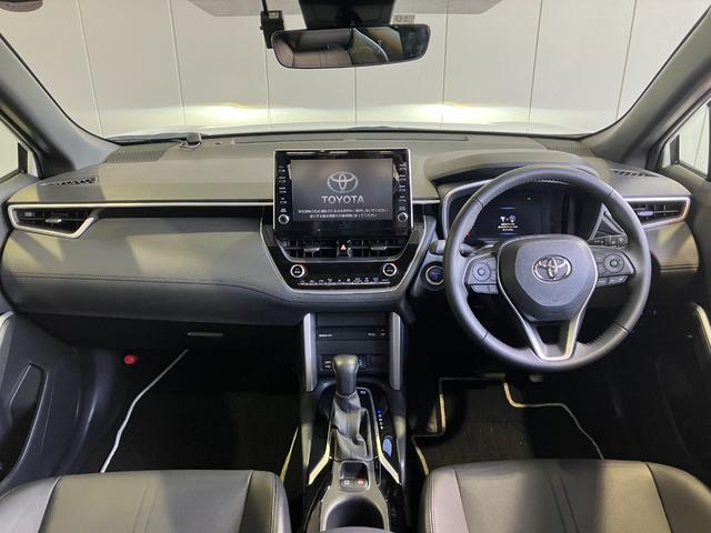 カローラクロス トヨタ ハイブリッド ｚ オートローン金利２ １ より トヨタセーフティセンス パノラマガラスルーフ メーカー９インチディスプレイ ナビキット １５００ｗ１００ｖａｃ ｂｓ パノラミックビューｍ パワートランク の中古車詳細 中古車