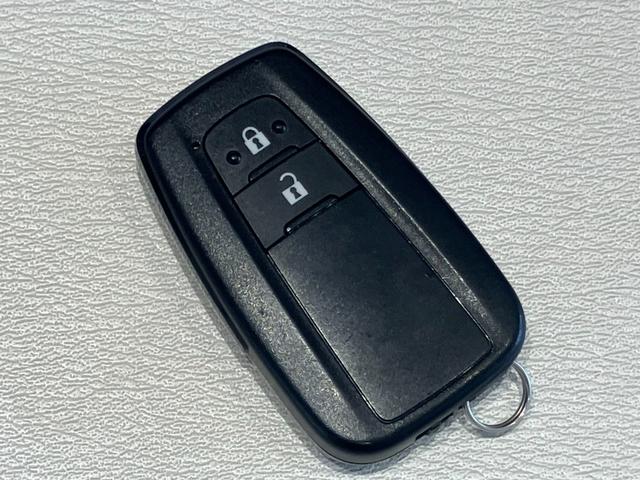 プリウス Ｓツーリングセレクション　モデリスタエアロＦＳＲ・純正９インチＳＤナビ・Ｂｌｕｅｔｏｏｔｈオーディオ・フルセグ・Ｂカメラ・ドラレコ・プリクラッシュセーフティー・レーダークルーズコントロール・コーナーセンサー・黒革調シート・（80枚目）