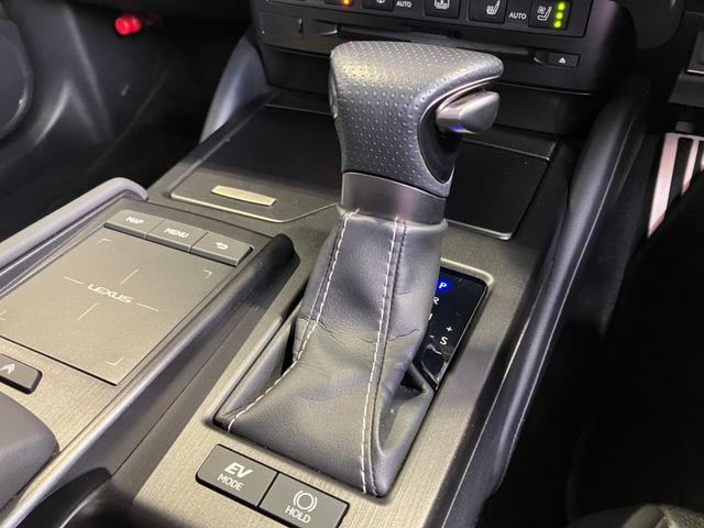 ＥＳ ＥＳ３００ｈ　Ｆスポーツ　ＴＲＤエアロＦＳＲ・ＴＲＤマフラー・マークレビンソン・純正ナビ・Ｂｌｕｅｔｏｏｔｈオーディオ・フルセグ・Ｂカメラ・パワートランク・ドラレコ・黒本革シート・エアーシート・シートヒーター・サンルーフ・（67枚目）