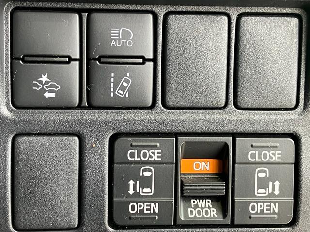 ヴォクシー ＺＳ　煌ＩＩＩ　両側パワースライドドア・クルーズコントロール・純正１０インチＳＤナビ・Ｂｌｕｅｔｏｏｔｈオーディオ・フルセグ・Ｂカメラ・フリップダウンモニター・プリクラッシュセーフティー・レーンキープ・２．０ＥＴＣ・（8枚目）