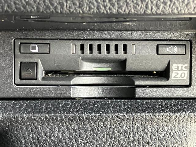 ヴォクシー ＺＳ　煌ＩＩＩ　両側パワースライドドア・クルーズコントロール・純正１０インチＳＤナビ・Ｂｌｕｅｔｏｏｔｈオーディオ・フルセグ・Ｂカメラ・フリップダウンモニター・プリクラッシュセーフティー・レーンキープ・２．０ＥＴＣ・（15枚目）