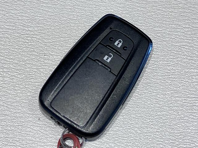 プリウス Ａツーリングセレクション　モデリスタエアロＦＳＲ・黒革シート・シートヒーター・純正９インチＳＤナビ・Ｂｌｕｅｔｏｏｔｈオーディオ・フルセグ・Ｂカメラ・ブラインドスポットモニター・コーナーセンサー・レーダークーズコントロール・（64枚目）