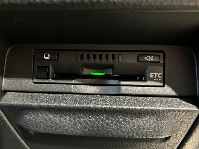 ヴォクシー ＺＳ　煌ＩＩＩ　純正１０インチＳＤナビ・フルセグ・Ｂｌｕｅｔｏｏｔｈオーディオ・Ｂカメラ・フリップダウンモニター・コーナーセンサー・クルーズコントロール・両側パワースライドドア・プリクラッシュセーフティー・ＥＴＣ・（15枚目）