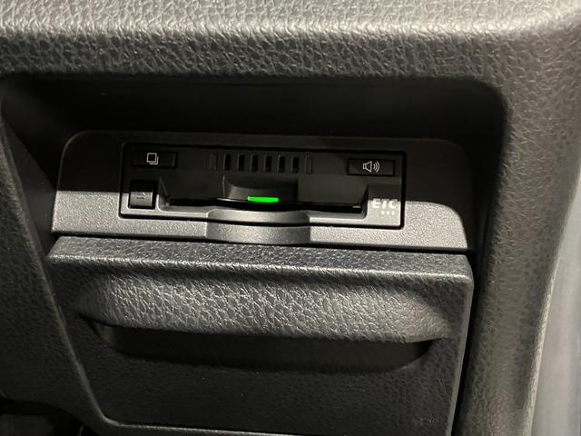 ヴォクシー ＺＳ　煌ＩＩＩ　純正１０インチＳＤナビ・フルセグ・Ｂｌｕｅｔｏｏｔｈオーディオ・Ｂカメラ・フリップダウンモニター・コーナーセンサー・クルーズコントロール・両側パワースライドドア・プリクラッシュセーフティー・ＥＴＣ・（44枚目）