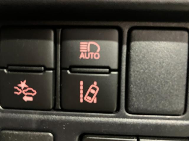 ヴォクシー ＺＳ　煌ＩＩＩ　純正１０インチＳＤナビ・フルセグ・Ｂｌｕｅｔｏｏｔｈオーディオ・Ｂカメラ・フリップダウンモニター・コーナーセンサー・クルーズコントロール・両側パワースライドドア・プリクラッシュセーフティー・ＥＴＣ・（55枚目）