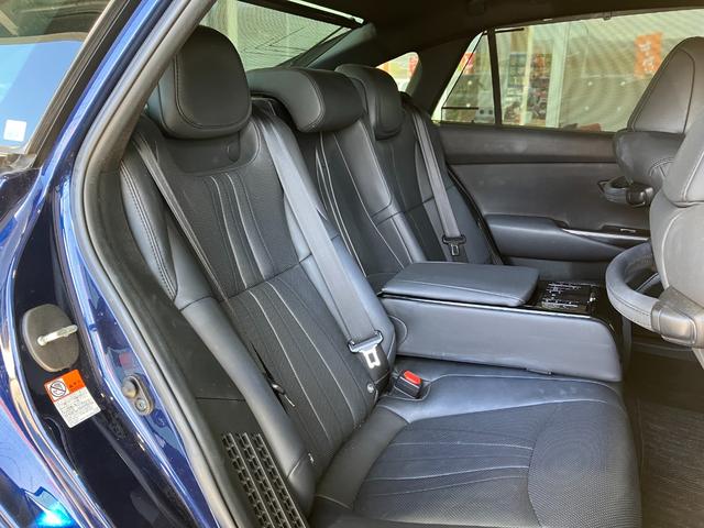 TOYOTA CROWN HYBRID G