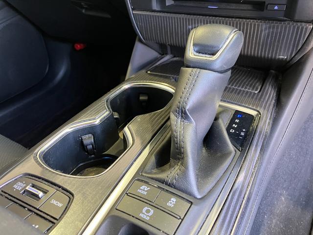 TOYOTA CROWN HYBRID G