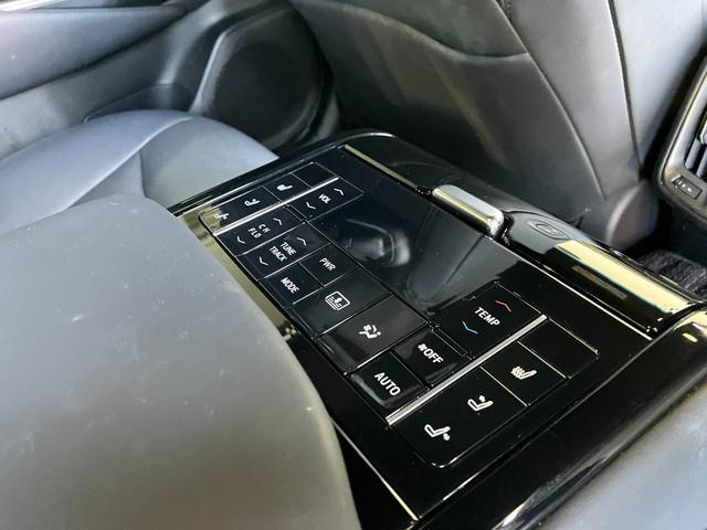 TOYOTA CROWN HYBRID G