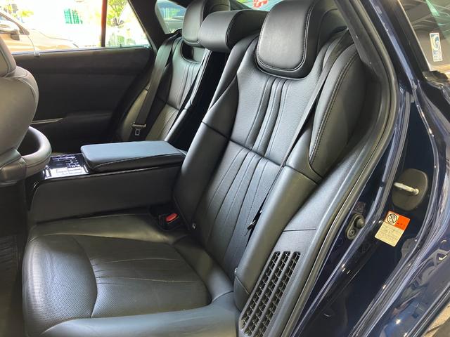 TOYOTA CROWN HYBRID G