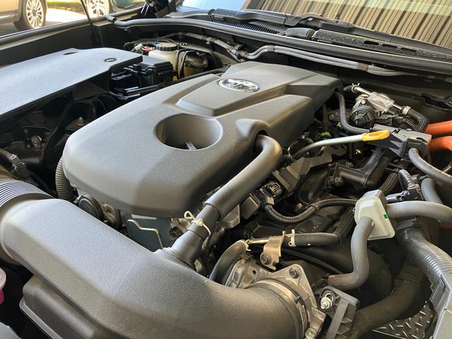 TOYOTA CROWN HYBRID G