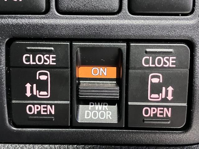 ヴォクシー ハイブリッドＺＳ　煌ＩＩＩ　純正１０インチＳＤナビ・Ｂカメラ・Ｂｌｕｅｔｏｏｔｈオーディオ・フルセグ・デジタルインナーミラー・ドラレコＦＲ・両側パワースライドドア・クルーズコントロール・プリクラッシュセーフティー・レーンキープ・（10枚目）