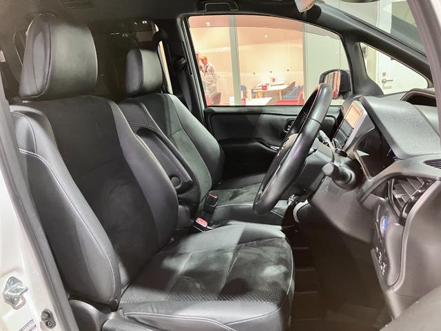 ヴォクシー ハイブリッドＺＳ　煌ＩＩＩ　純正１０インチＳＤナビ・Ｂカメラ・Ｂｌｕｅｔｏｏｔｈオーディオ・フルセグ・デジタルインナーミラー・ドラレコＦＲ・両側パワースライドドア・クルーズコントロール・プリクラッシュセーフティー・レーンキープ・（15枚目）