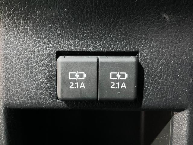 ヴォクシー ハイブリッドＺＳ　煌ＩＩＩ　純正１０インチＳＤナビ・Ｂカメラ・Ｂｌｕｅｔｏｏｔｈオーディオ・フルセグ・デジタルインナーミラー・ドラレコＦＲ・両側パワースライドドア・クルーズコントロール・プリクラッシュセーフティー・レーンキープ・（17枚目）