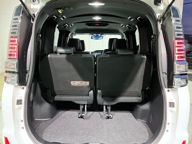 ヴォクシー ハイブリッドＺＳ　煌ＩＩＩ　純正１０インチＳＤナビ・Ｂカメラ・Ｂｌｕｅｔｏｏｔｈオーディオ・フルセグ・デジタルインナーミラー・ドラレコＦＲ・両側パワースライドドア・クルーズコントロール・プリクラッシュセーフティー・レーンキープ・（76枚目）