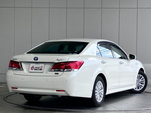 クラウンハイブリッド ロイヤルサルーン　プリクラッシュセーフティー・レーダークルーズコントロール・コーナーセンサー・純正ＳＤナビ・Ｂｌｕｅｔｏｏｔｈオーディオ・フルセグ・Ｂカメラ・ＬＥＤオートライト・ドラレコ・パワーシート・シートヒーター・（30枚目）