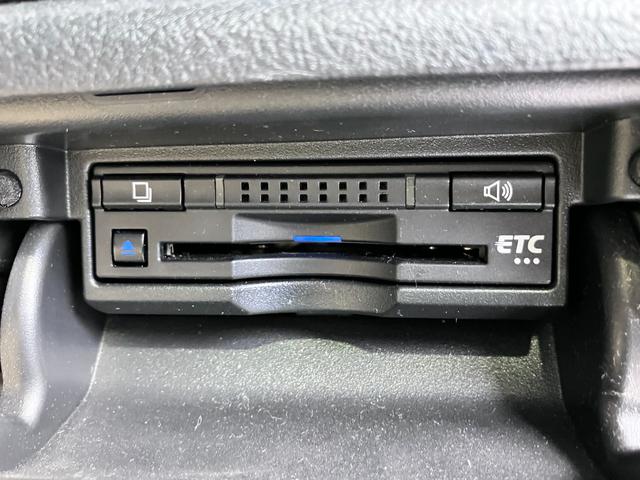 クラウンハイブリッド ロイヤルサルーン　プリクラッシュセーフティー・レーダークルーズコントロール・コーナーセンサー・純正ＳＤナビ・Ｂｌｕｅｔｏｏｔｈオーディオ・フルセグ・Ｂカメラ・ＬＥＤオートライト・ドラレコ・パワーシート・シートヒーター・（57枚目）