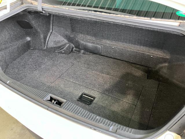 クラウンハイブリッド ロイヤルサルーン　プリクラッシュセーフティー・レーダークルーズコントロール・コーナーセンサー・純正ＳＤナビ・Ｂｌｕｅｔｏｏｔｈオーディオ・フルセグ・Ｂカメラ・ＬＥＤオートライト・ドラレコ・パワーシート・シートヒーター・（66枚目）