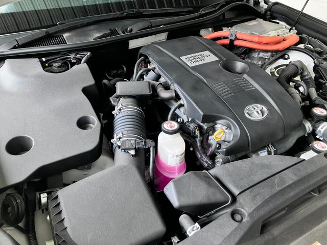 クラウンハイブリッド ロイヤルサルーン　プリクラッシュセーフティー・レーダークルーズコントロール・コーナーセンサー・純正ＳＤナビ・Ｂｌｕｅｔｏｏｔｈオーディオ・フルセグ・Ｂカメラ・ＬＥＤオートライト・ドラレコ・パワーシート・シートヒーター・（68枚目）