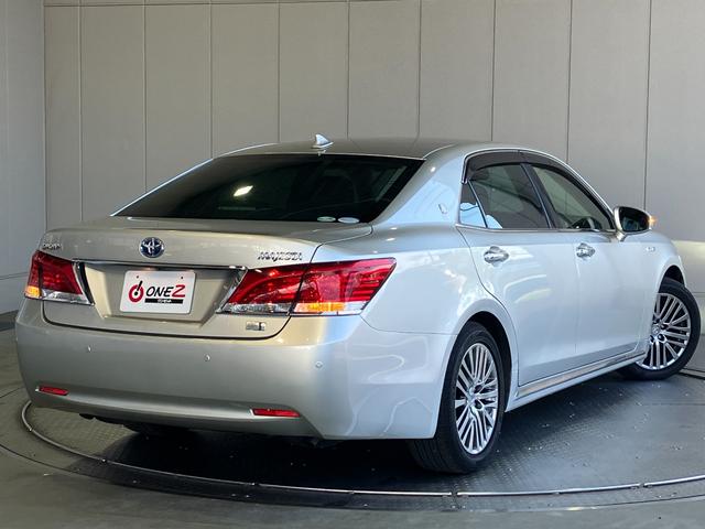 TOYOTA CROWN MAJESTA F VERSION