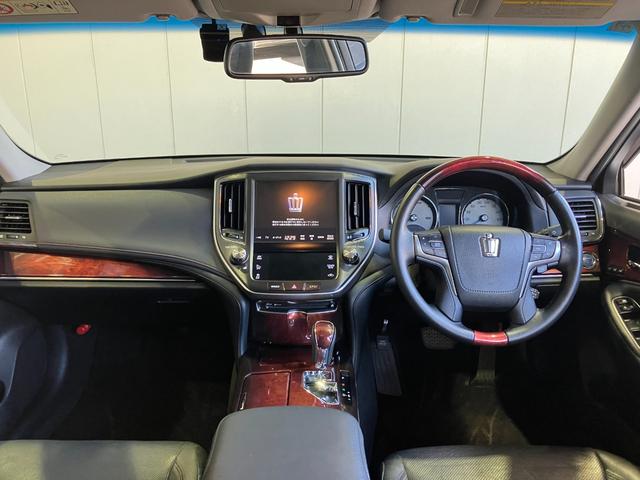 TOYOTA CROWN MAJESTA F VERSION
