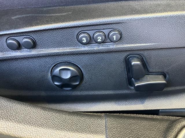 ジュリア クアドリフォリオ 純正8.8インチディスプレイオーディオ・Bカメラ・Bluetoothオーディオ・ハーマンカードン音響システム・レーダークルーズコントロール・ブラインドスポットモニター・コーナーセンサー・パドルシフト・(16枚目)