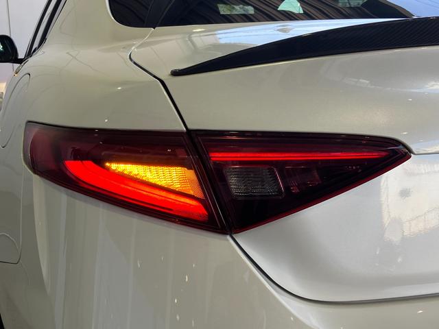 ジュリア クアドリフォリオ 純正8.8インチディスプレイオーディオ・Bカメラ・Bluetoothオーディオ・ハーマンカードン音響システム・レーダークルーズコントロール・ブラインドスポットモニター・コーナーセンサー・パドルシフト・(49枚目)