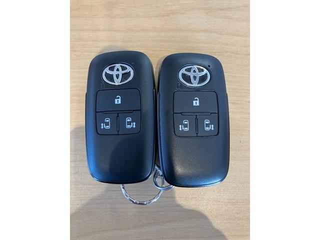 ルーミー カスタムG 純正9インチSDナビ・Bluetoothオーディオ・フルセグ・Bカメラ・レーダークルーズコントロール・コーナーセンサー・プリクラッシュセーフティー・両側パワースライドドア・ドラレコFR・HDMI端子・(19枚目)