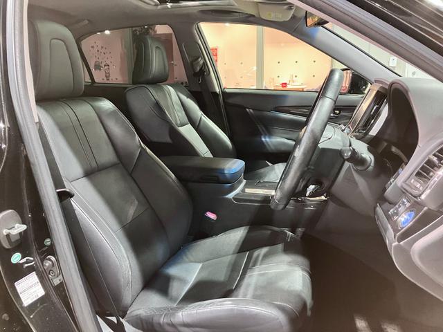 クラウンハイブリッド アスリートG 純正18インチアルミ・サンルーフ・黒本革シート・エアーシート・シートヒーター・純正HDDナビ・Bluetoothオーディオ・フルセグ・Bカメラ・プリクラッシュセーフティー・コーナーセンサー・ETC・(17枚目)