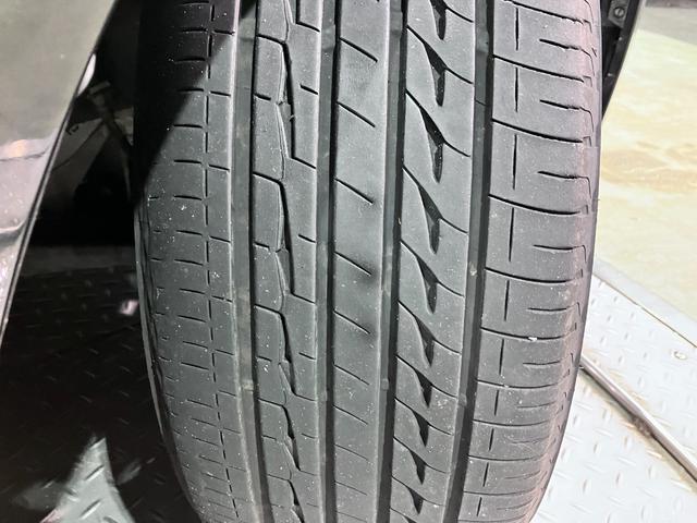 クラウンハイブリッド アスリートG 純正18インチアルミ・サンルーフ・黒本革シート・エアーシート・シートヒーター・純正HDDナビ・Bluetoothオーディオ・フルセグ・Bカメラ・プリクラッシュセーフティー・コーナーセンサー・ETC・(20枚目)