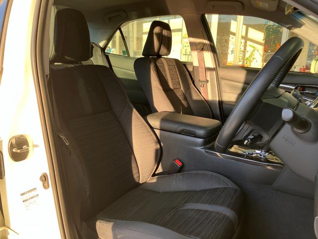 クラウンハイブリッド アスリートＳ　ブラックスタイル　純正１８インチブラックスパッタリングＡＷ・プリクラッシュセーフティー・レーダークルーズコントロール・コーナーセンサー・純正ＨＤＤナビＢｌｕｅｔｏｏｔｈオーディオ・フルセグ・Ｂカメラ・ＨＩＤオートライト（15枚目）